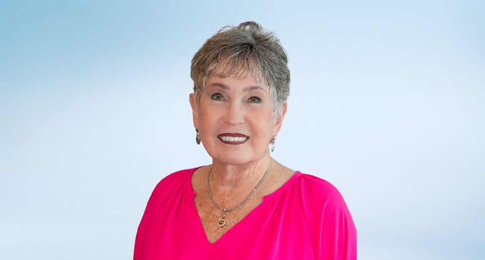 portrait of Linda Ostovitz