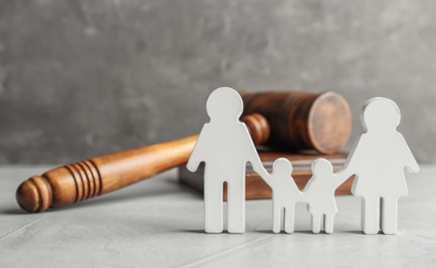 My Spouse has an Income, so Why Would I have to Pay Alimony?