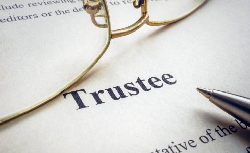 Trustee's Standing in Estate Distribution: A Legal Analysis of Estate of Barry Tarlow