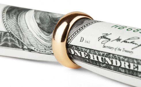 Who Controls the Money Doesn’t Control the Divorce