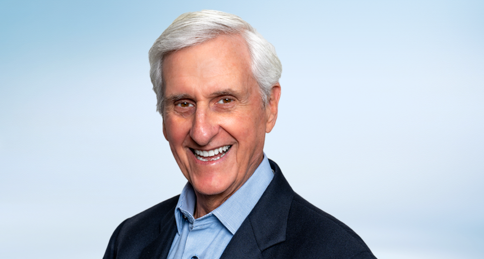 Portrait of Steven Thomas